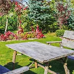 Stunning In Мронгово